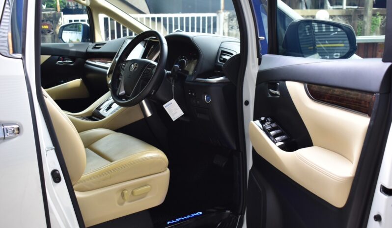 
								Toyota Alphard Hybrid ปี 2021 full									